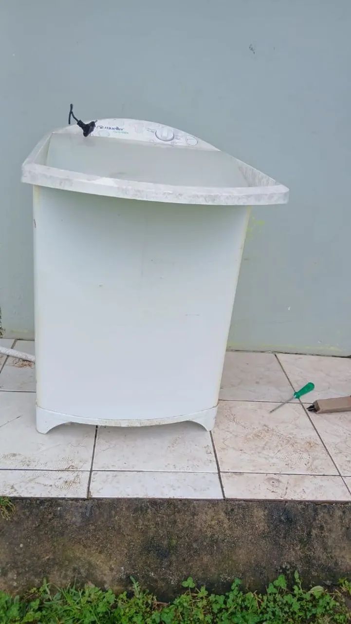 Tanquinho de lavar roupa 
