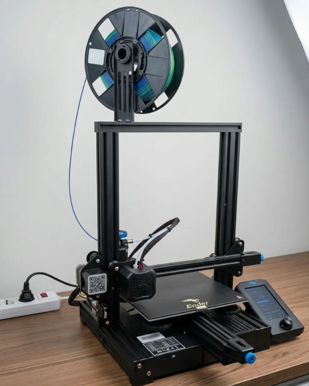 Impressora 3D Creality Ender-3 V2 - Praticamente Nova