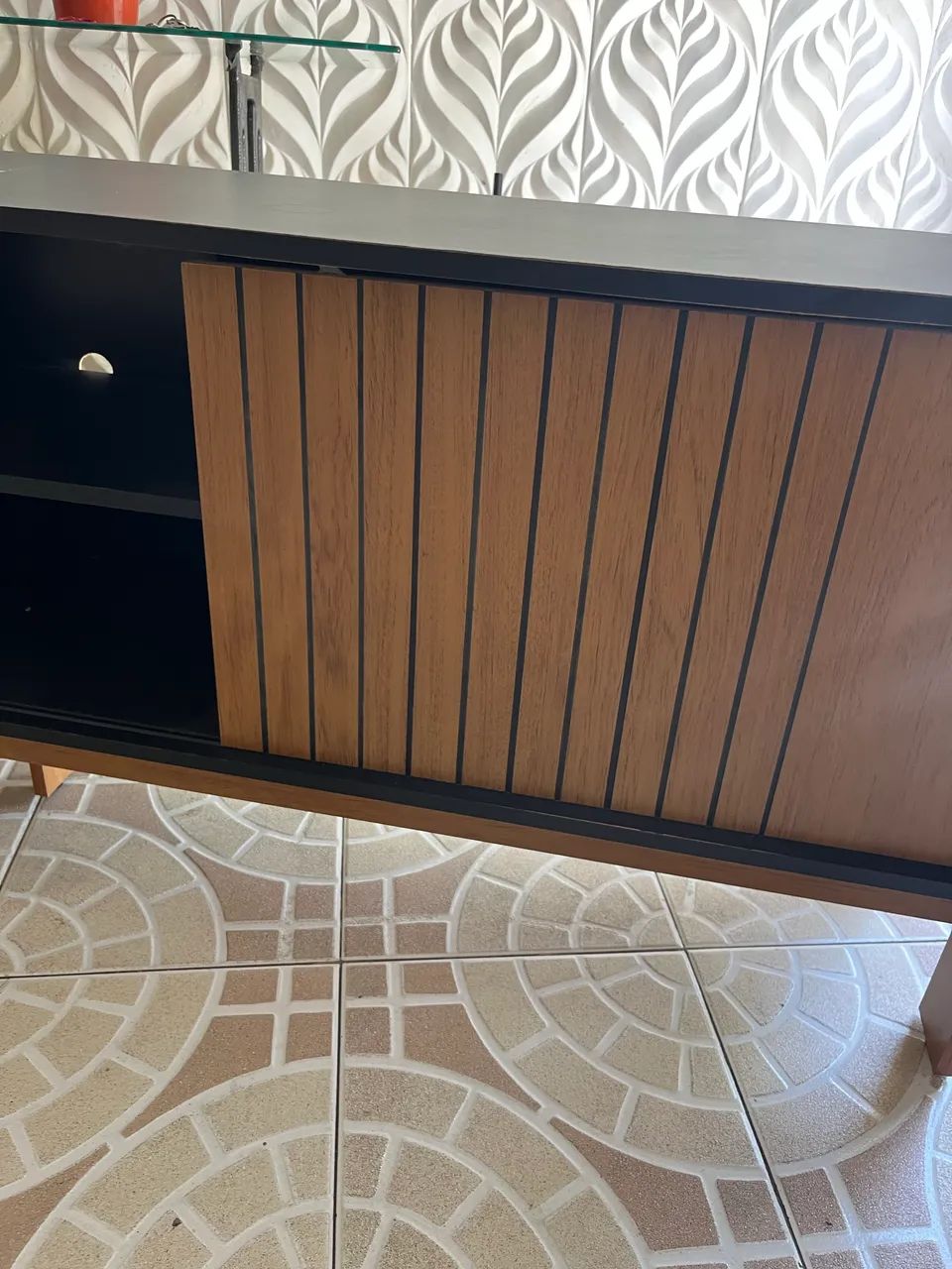 Rack Para Tv Até 72 Polegadas Tannen 2 Portas Freijó/preto Preto Moderno - Foto 3