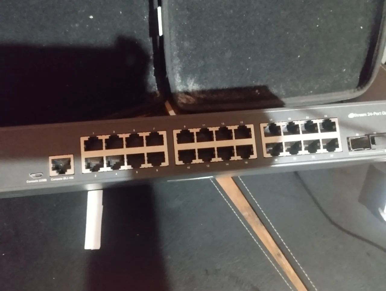 Switch TP-Link  - Foto 2