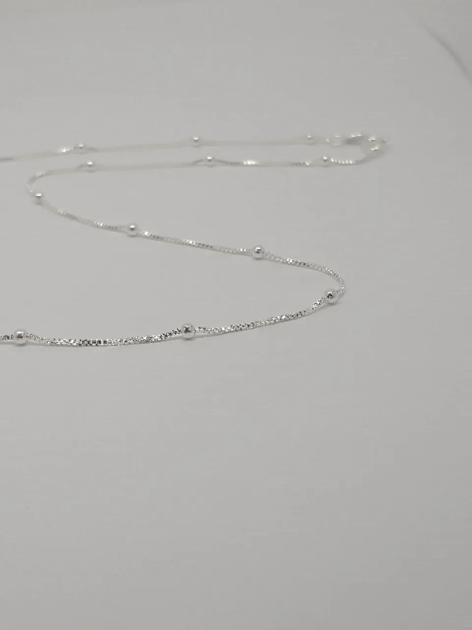 Colar choker veneziana com bolinhas banhado a prata - Foto 4
