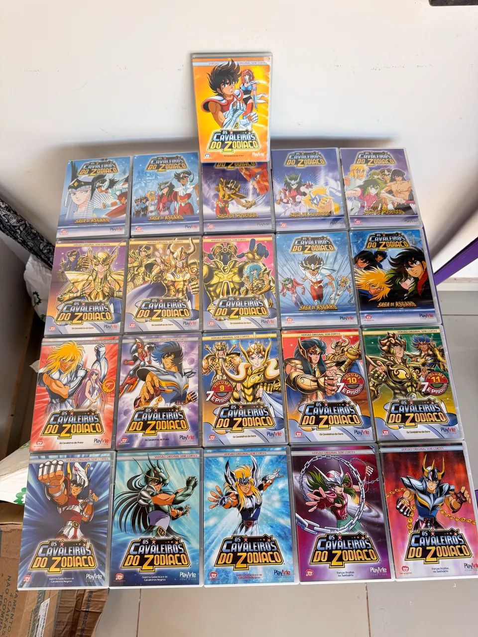 Coleção completa de DVDs dos Cavaleiros do Zodíaco