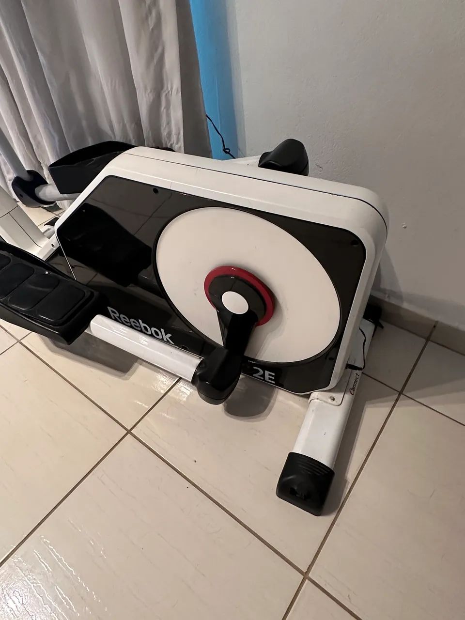 Elíptico Reebok super silêncio, semi novo 
