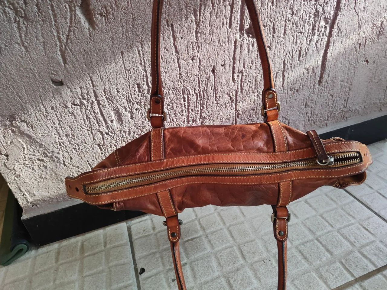 Bolsa de couro legitimo arezzo - Foto 5