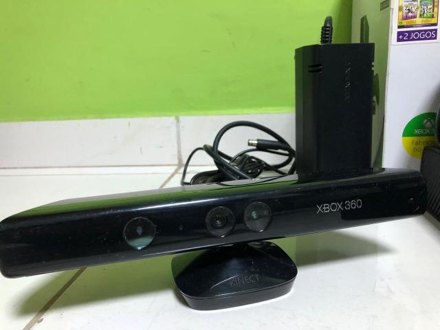 Xbox 360 - 250Gb - Kinect - 2 Controles - 15 Jogos Originais - Foto 4