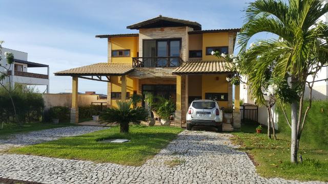 Casa com 3 suítes em condomínio fechado