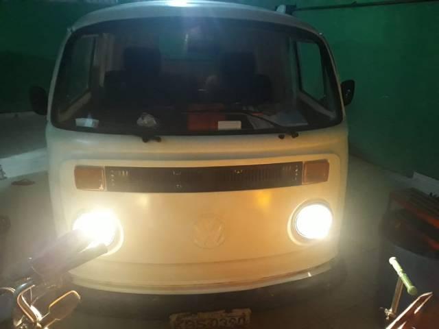 Kombi furgão 1989 top toda reformada,motor novo, setor direção novo,cambio zero revisado. - Foto 10