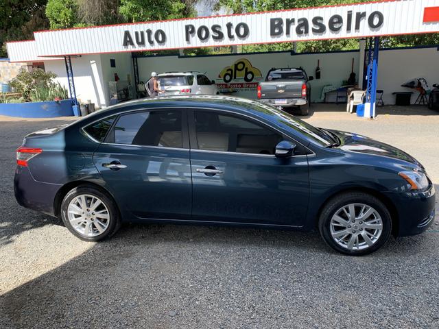 Nissan sentra 2.0 15/16 sl cvt - Foto 3