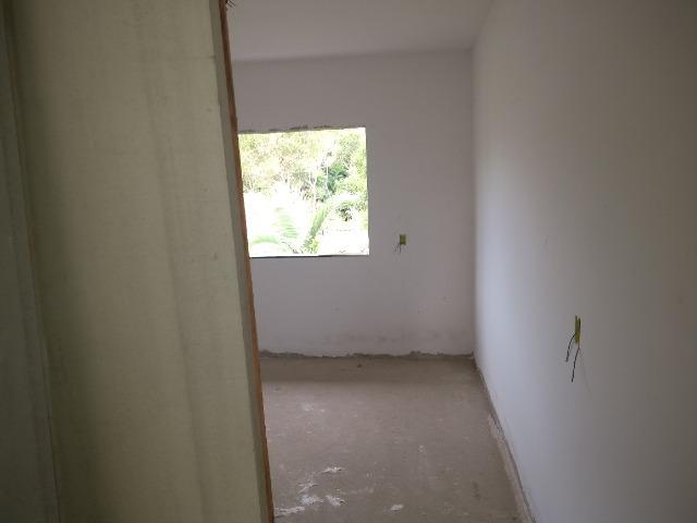 Casa e dois apartamentos em construção - Foto 3