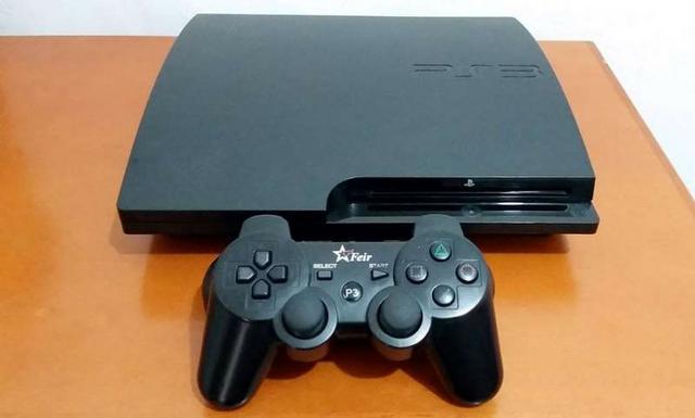 Ps3 travado 160gb 1 controle, 5 jogos- São Carlos - SP