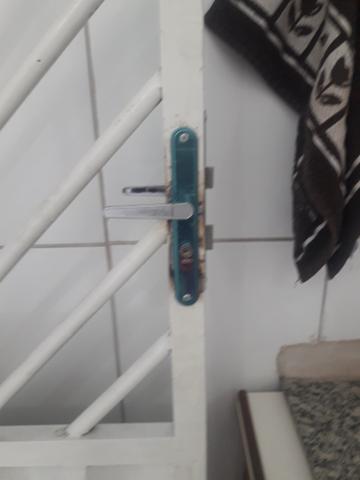 Portão 2.20 x 0.85 600 reais zap * - Foto 3