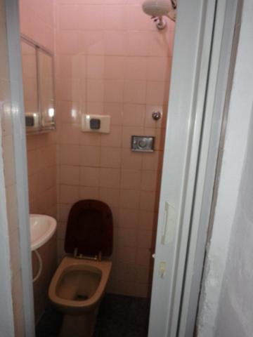 Casa de vila na Rua Goiás junto à estação de trem (supervia) de Quintino Bocaiúva - Foto 8