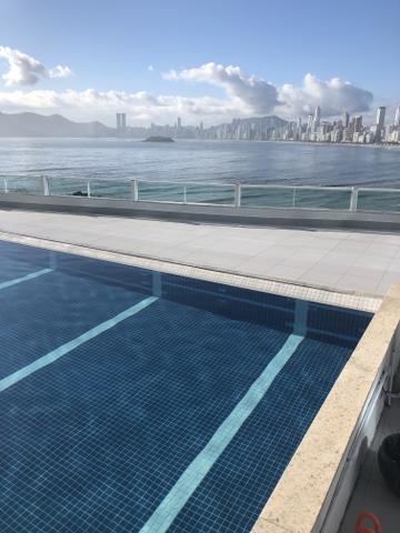 Balneário Camboriú pra 3 pessoas com piscina no prédio
