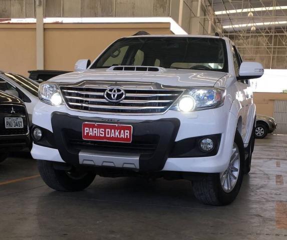HILUX SW4 2014/2015 3.0 SRV 4X4 7 LUGARES 16V TURBO INTERCOOLER DIESEL 4P AUTOMÁTICO - Foto 4
