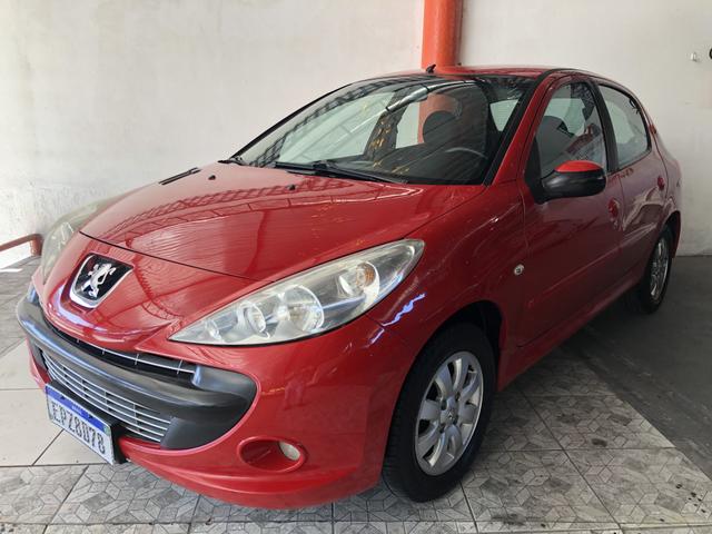 Peugeot 207 2011 1.4 completo R$16.900