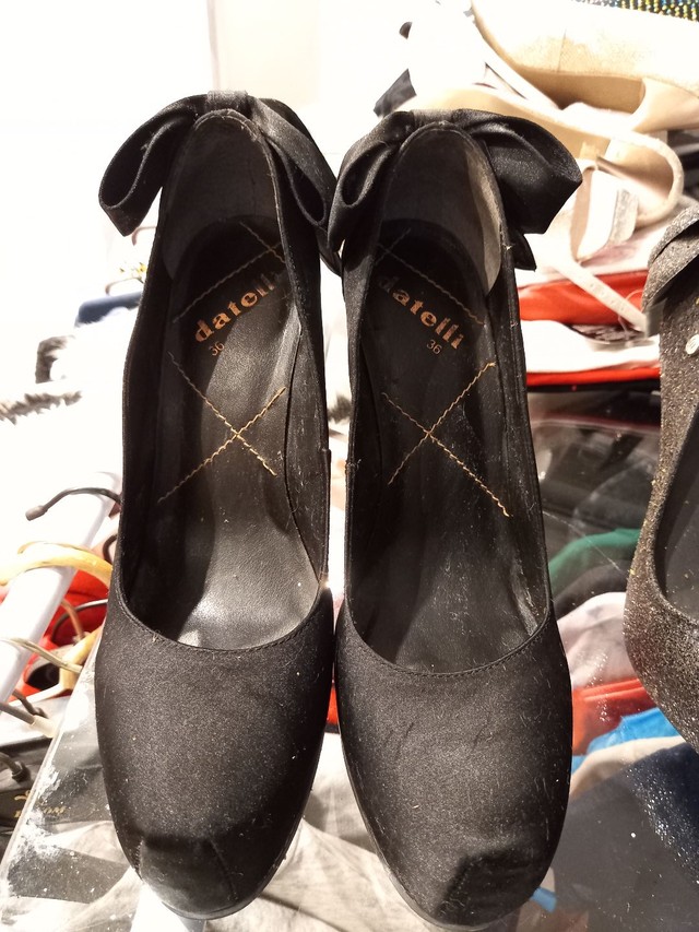 Sapato alto altíssimo porém muito confortável marca Datelli - Roupas e  calçados - Jardim Europa, Porto Alegre 995475886 | OLX