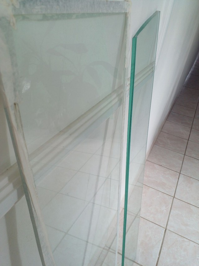 Duas prateleiras de vidro temperado - Foto 6