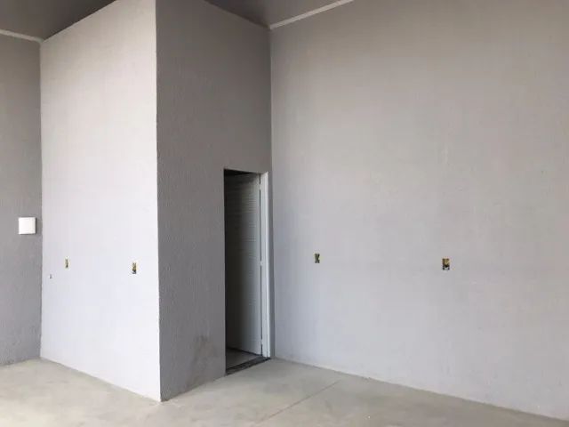 Sala comercial estilo galpão av Leste Oeste prox Bernardo Sayão - Foto 4
