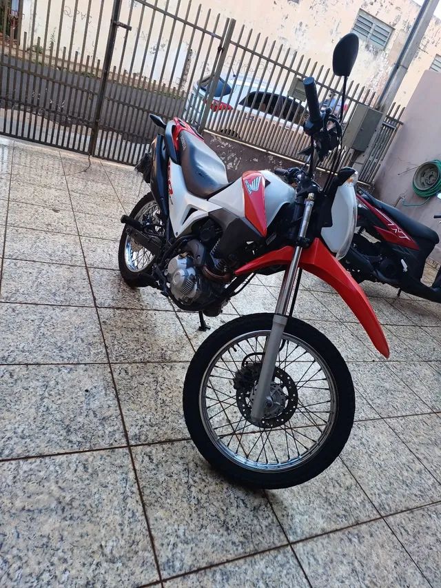 Comprar Honda Nxr Bros 160 Esdd Branco 2016 em Ibitinga-SP