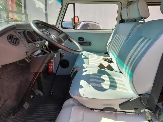 VOLKSWAGEN KOMBI LAST EDITION 56 1.4 MI TOTAL FLEX 2014 - Foto 5