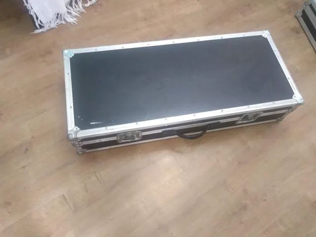Vários modelos de hard case 
