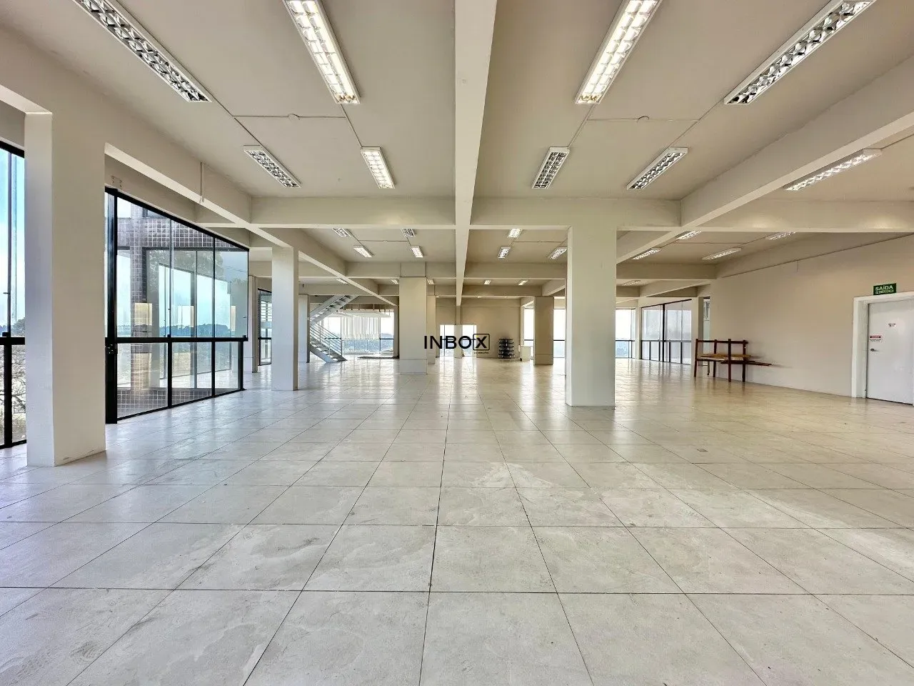 INBOX CIA IMOBILIARIA ALUGA - Sala Comercial ampla em Carlos Barbosa
