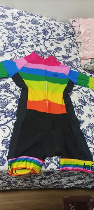 Macacão feminino de ciclismo, tamanho G, de manga longa em ótimo estado de conservação. - Foto 3