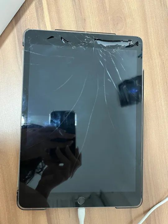 Ipad 8a Geração - 32GB - Foto 2