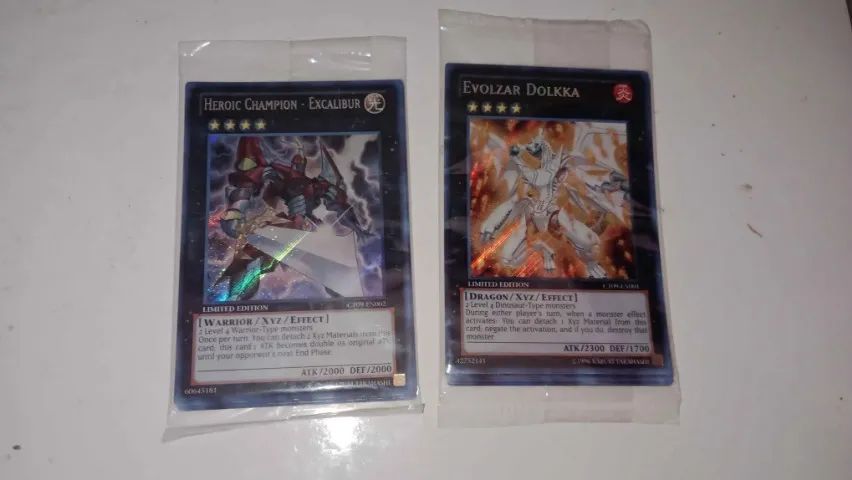Yu-Gi-Oh! Pacotes Promo Latas de 2012 em Inglês