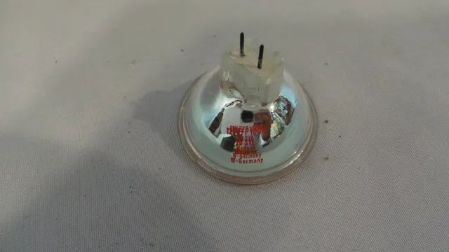 Lâmpada ushio halogen jcm 12v 100w made in germany nova sem uso - Foto 4