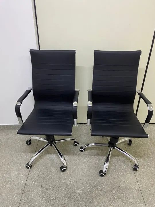 Kit de 2 cadeiras de escritório em perfeito estado!! Leia a descrição!! - Foto 5