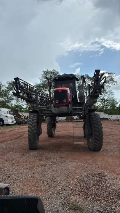 Pulverizador Massey Fergusson 9030