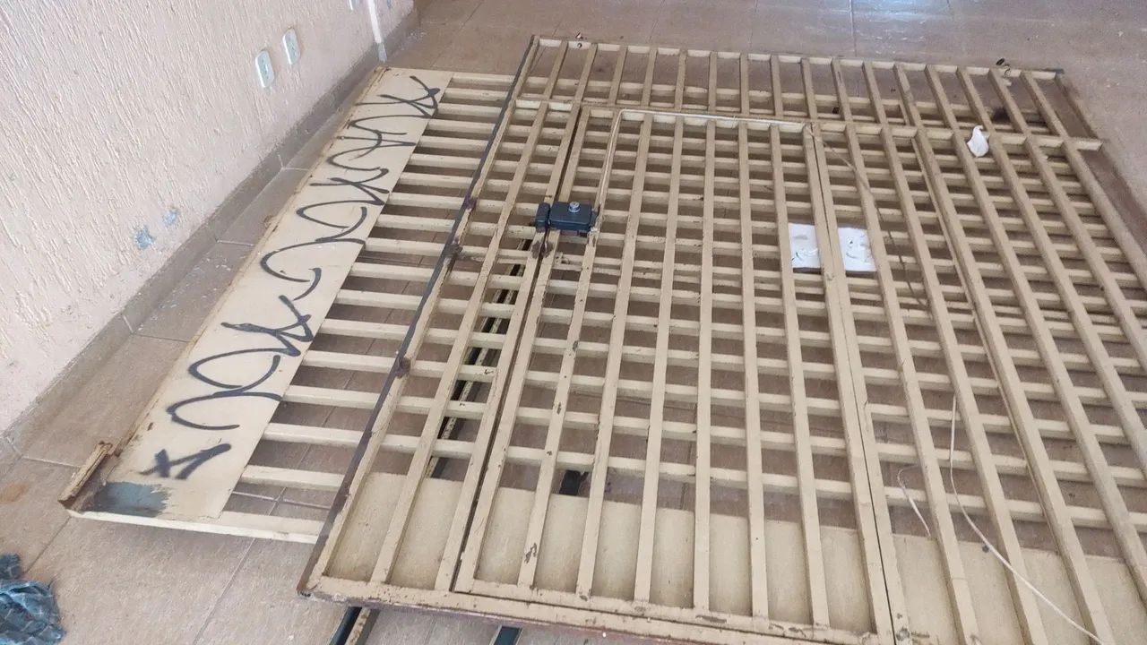 Vendo 2 grade ferro  - Foto 4