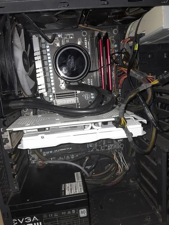 KIT Placa Mae + 2x8gb Ram + Water Cooler + Fonte 600w + CPU (AMD Fx8350) + GPU (RX 580) - Foto 3