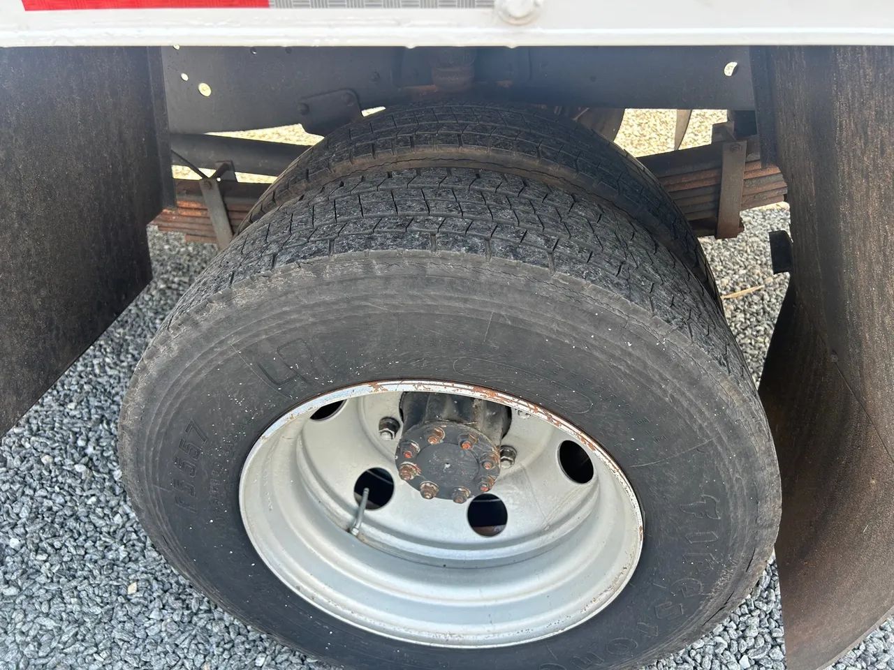 Mercedes 710 baú único dono - Foto 8