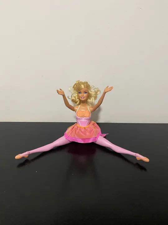 Boneca Barbie bailarina 