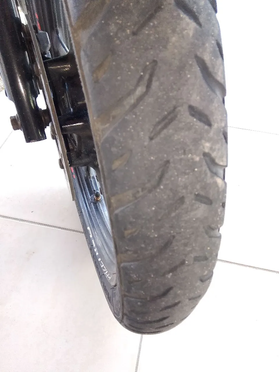 Pneu de Moto Usado Michelin aro 18