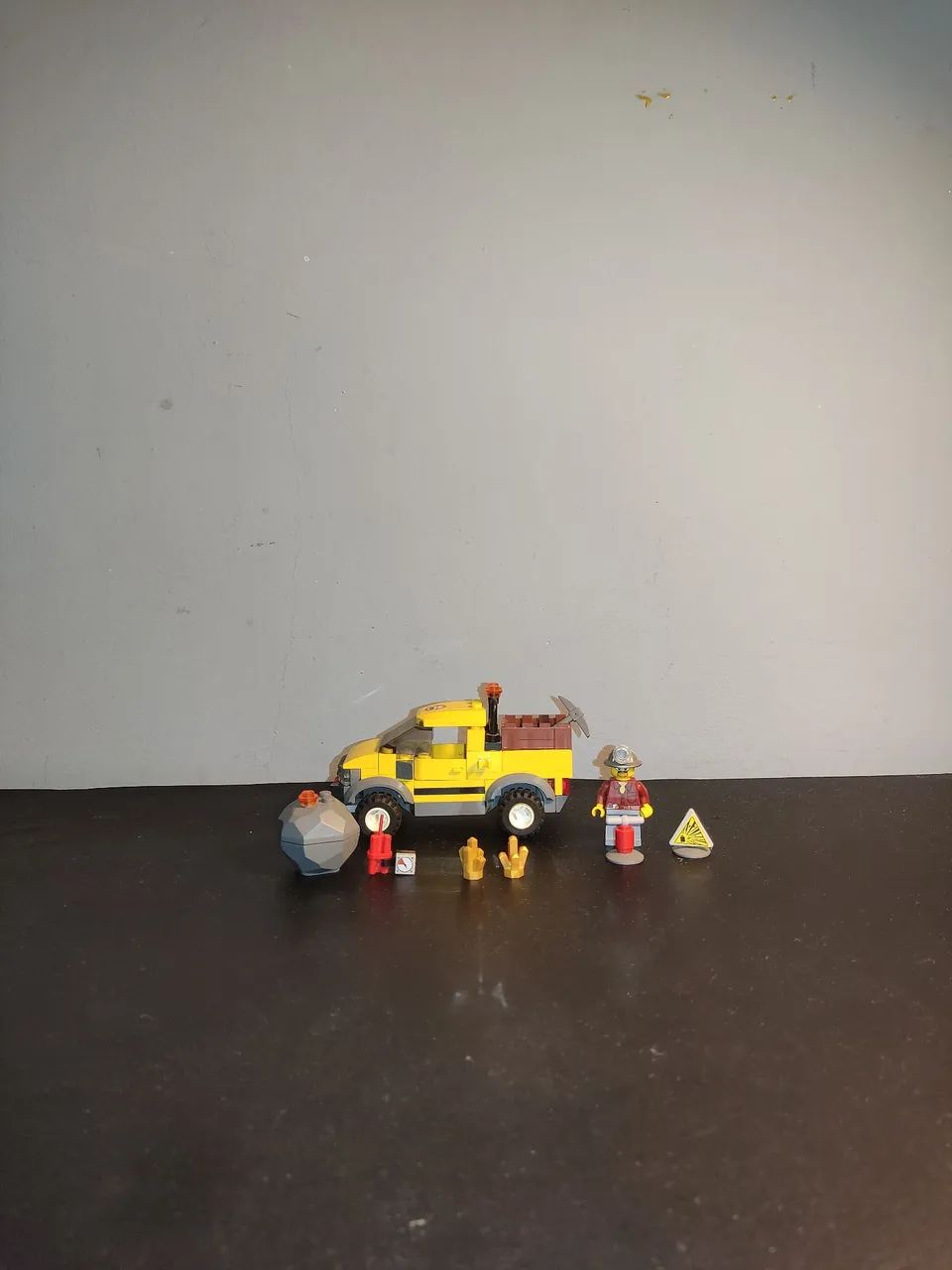 Lego city - Carro de Mineração 4x4 ouro