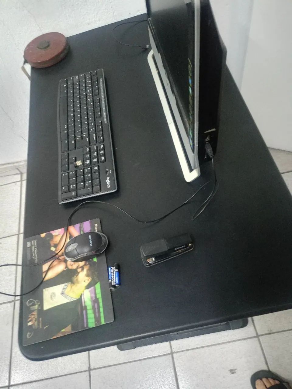 Escrivaninha semi-nova  - Foto 4