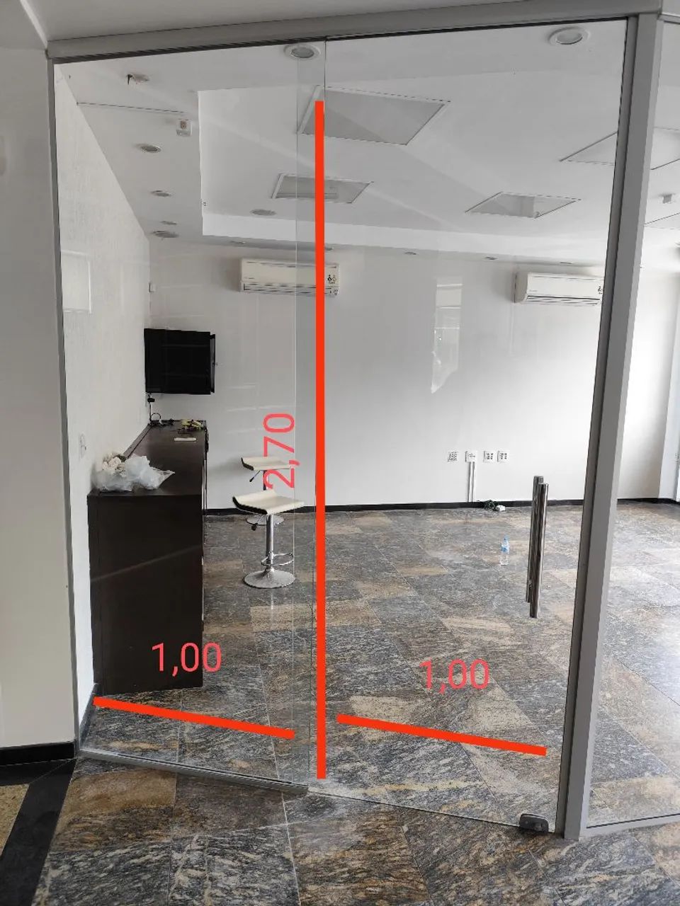 Divisória de vidro 64286340666114120