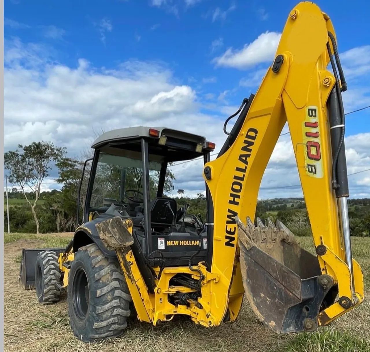 Retroescavadeira New Holland B110B - Foto 2