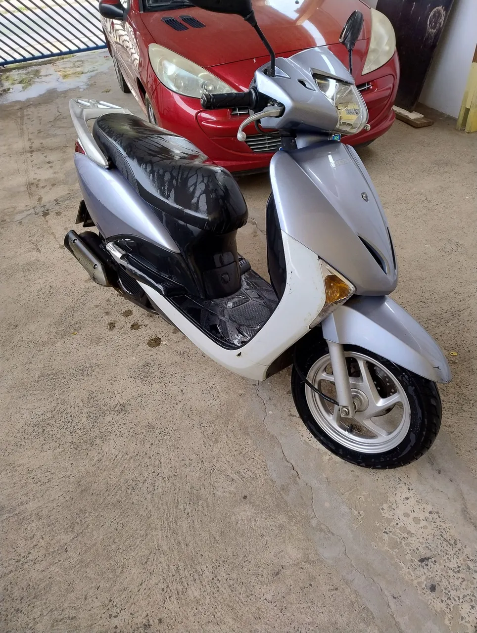 Vendo Scooter Lead da Honda, ano 2013,