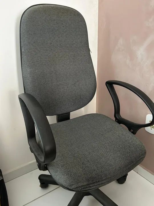 Cadeira de Escritório Giratória com Rodinhas - Foto 2