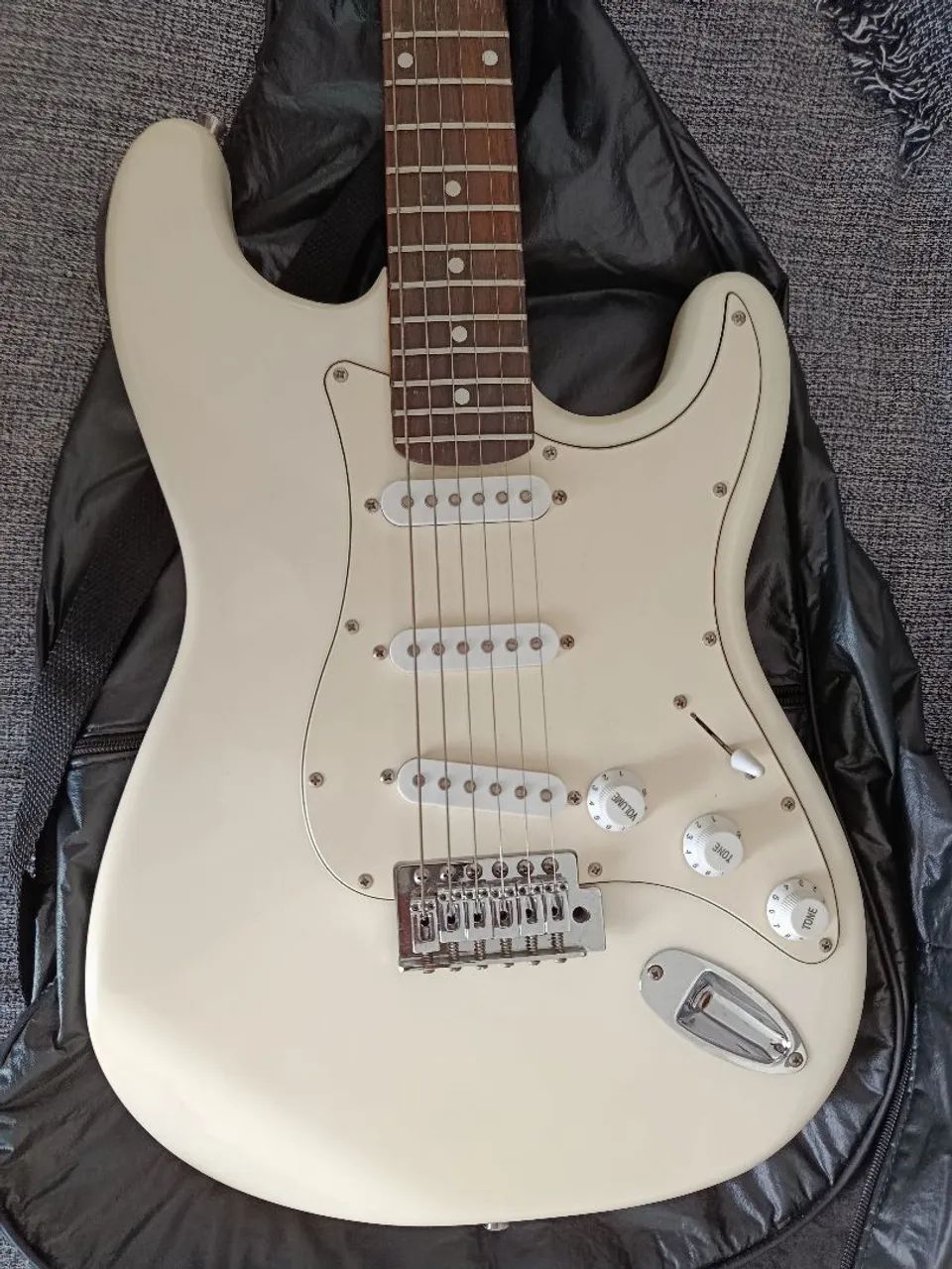 Guitarra Elétrica - Foto 2