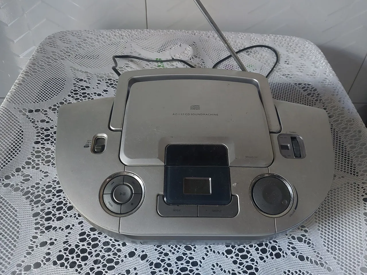 Aparelho de Som Philips AZ1123