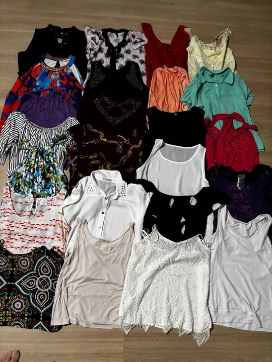 Combo 30 blusinhas tam P/M - 50,00 - não entrego - Foto 2
