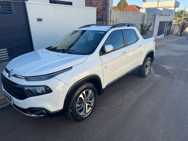 Fiat Toro 2019 2.0 16V Turbo Diesel Freedom 4P 4WD At9