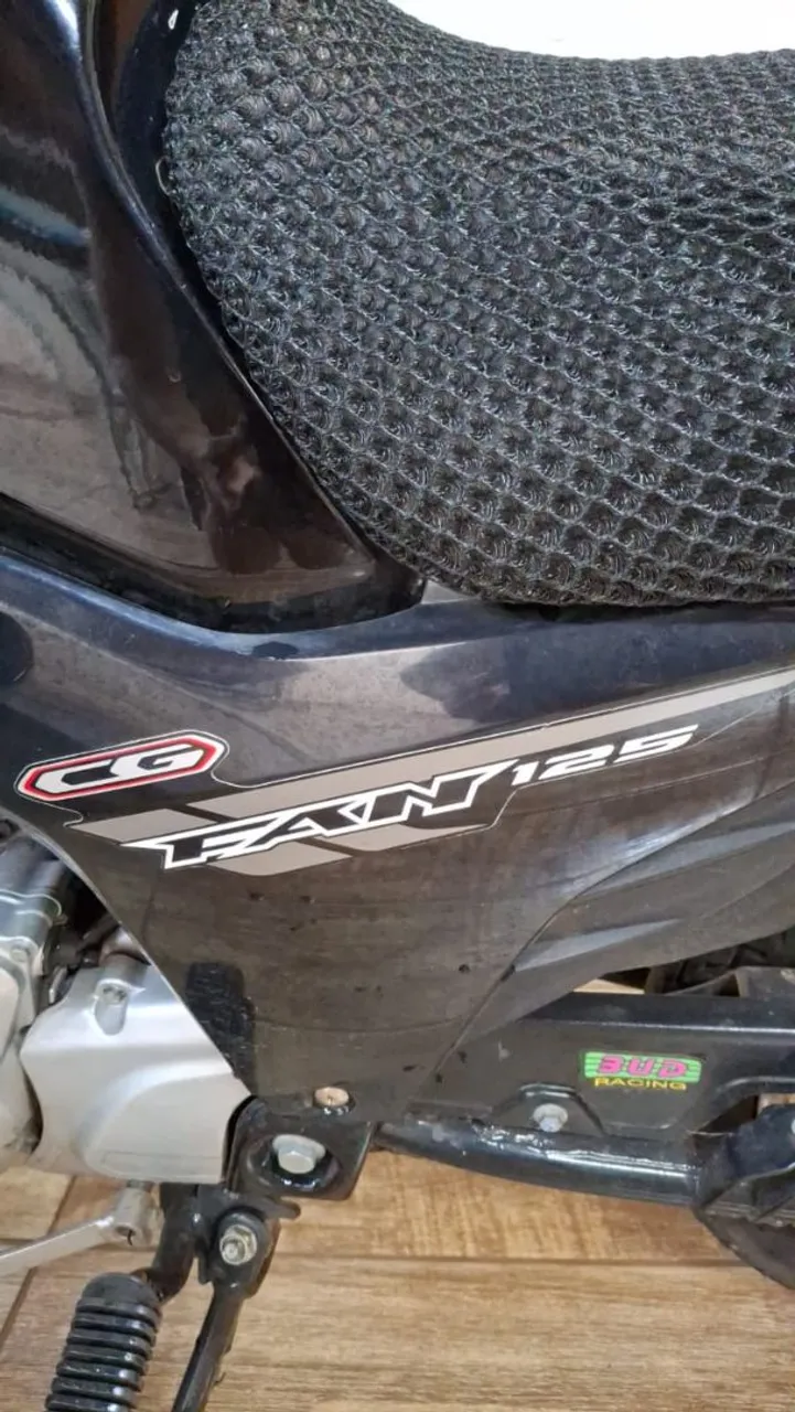 Vende-se cg fan 125 ESD 2013/2014 partida eletrica