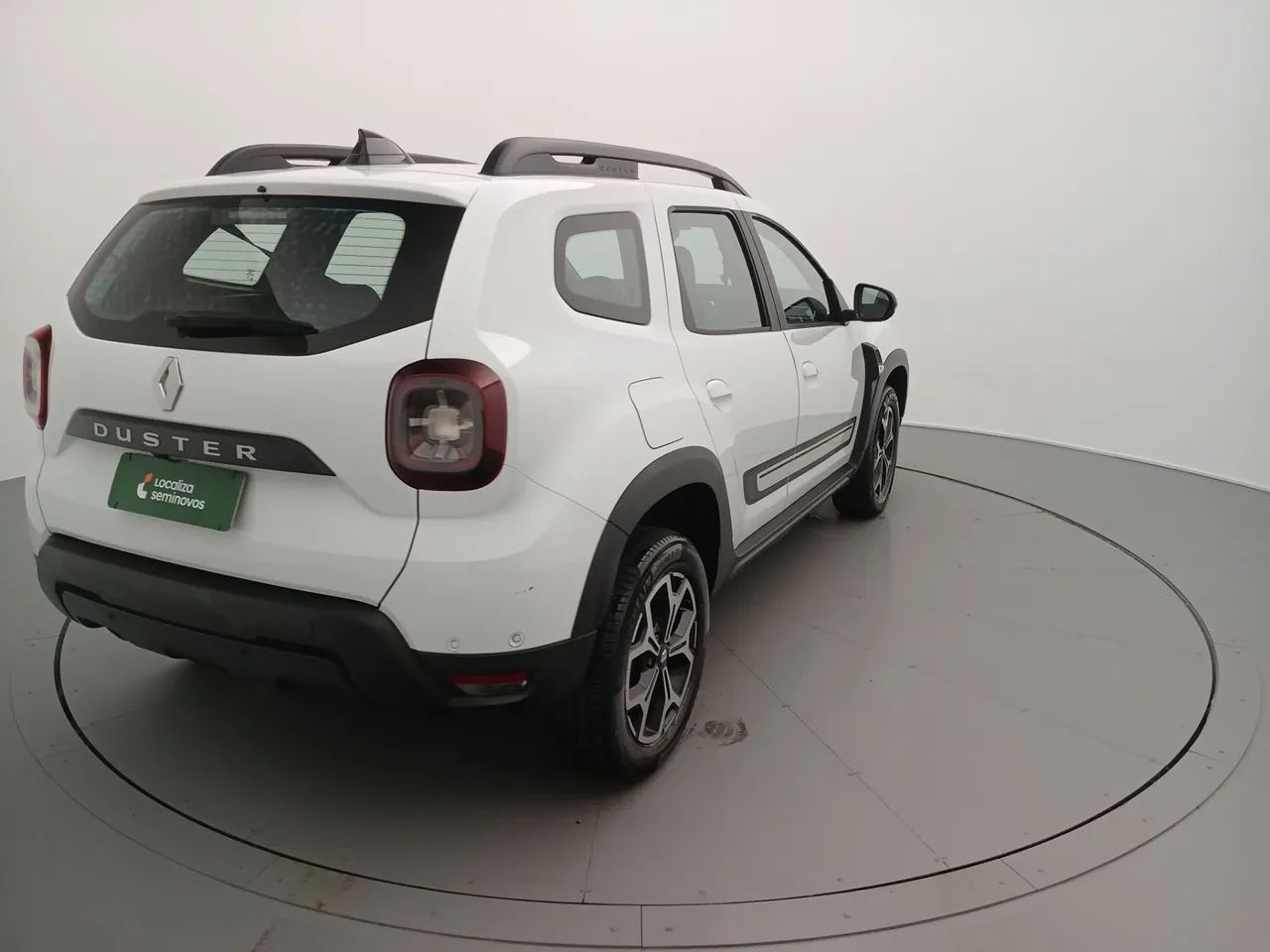DUSTER ICONIC 1.6 - 2024 - 27.150KM - Foto 4