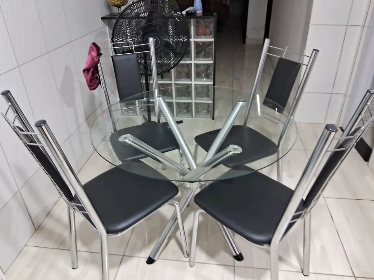 Mesa de vidro 4 cadeiras64386064918146121